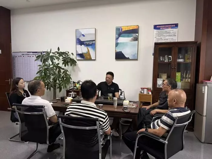 文章附图